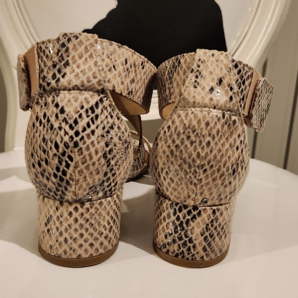 Naturalizer Sandals - Picture 5 of 6